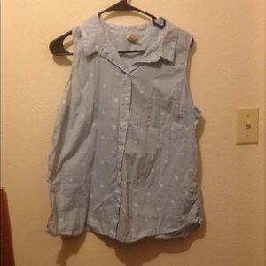 🔵Sleeveless Polka Dot Button Down